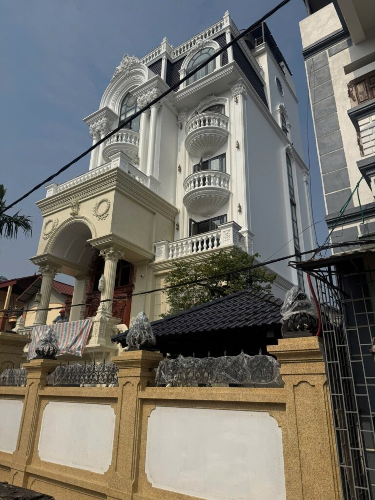 Lắp đặt dàn máy nước nóng heat pump Rheem cho căn hộ cao tầng tại huyện Mê Linh - Hà Nội