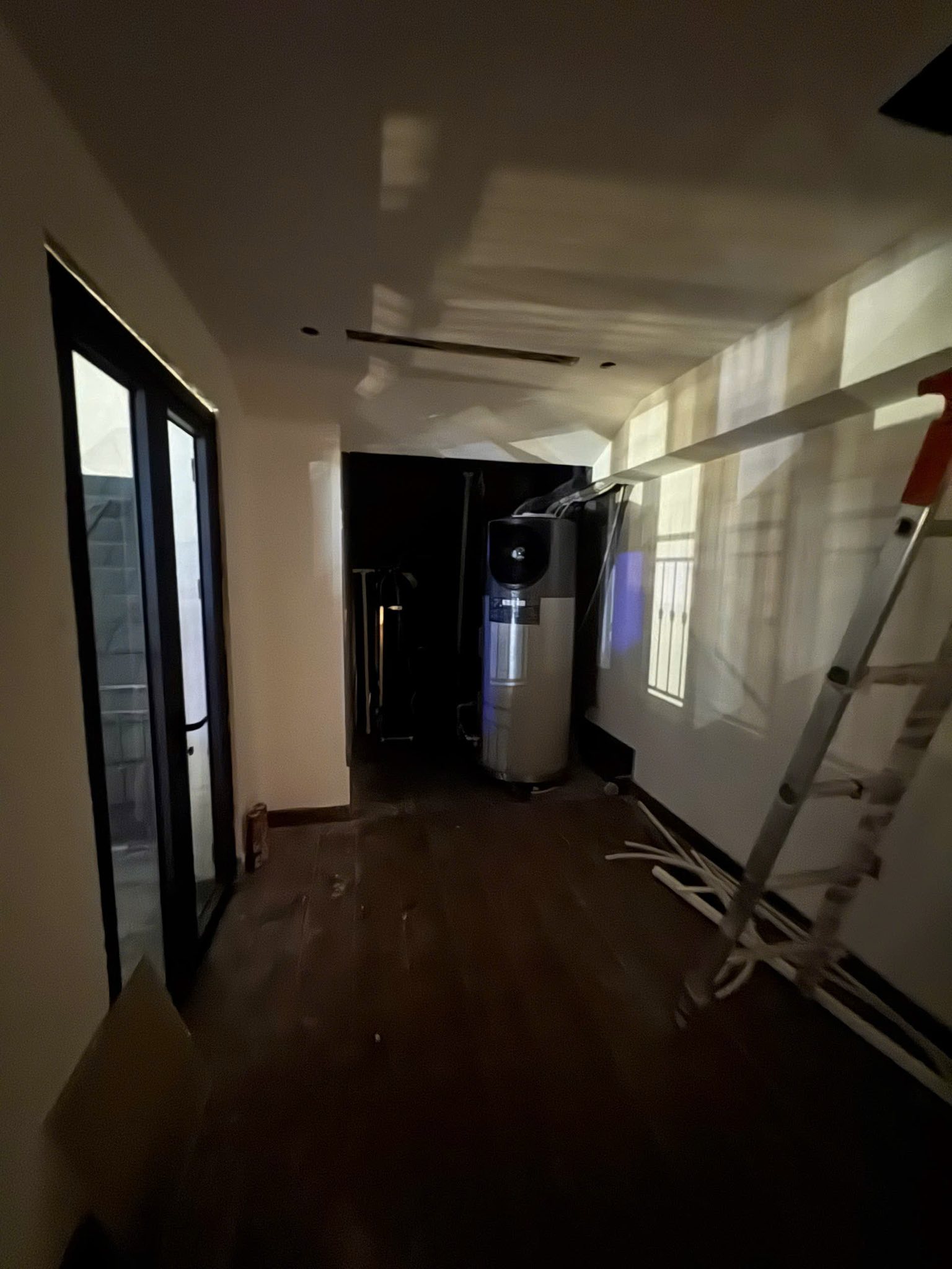 quy-trinh-thi-cong-va-so-do-nguyen-ly-he-thong-heat-pump-duoc-thiet-ke-nhu-the-nao