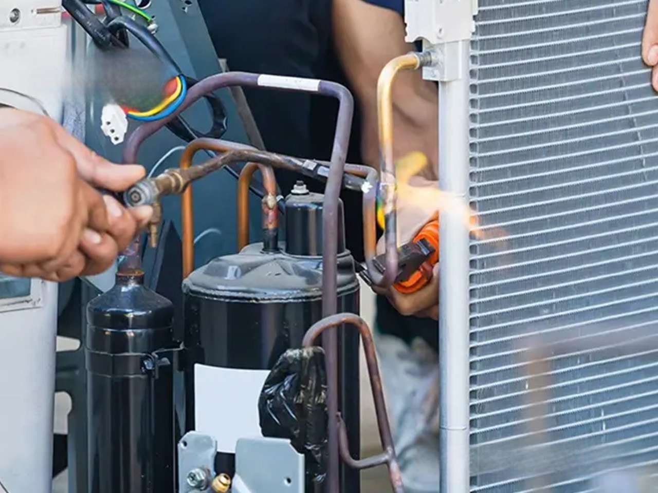 may-bom-nhiet-rheem-proterra-280l