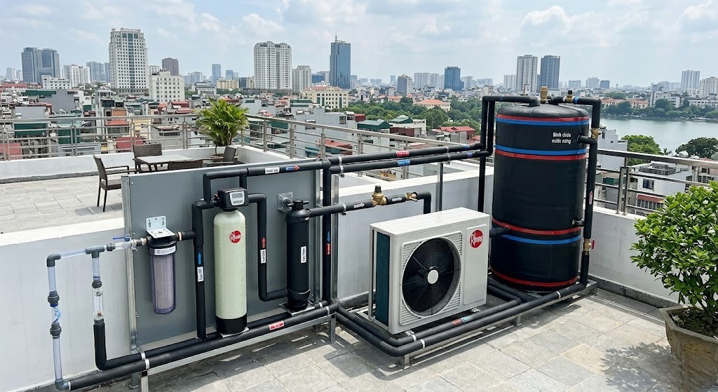 thong-so-ky-thuat-quan-trong-cua-may-nuoc-nong-trung-tam-heat-pump-cho-spa