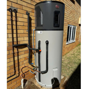 Kết hợp Heat Pump Rheem với hệ thống lọc tổng đầu nguồn: Hướng dẫn sơ đồ lắp đặt để bảo vệ máy tối đa, kéo dài tuổi thọ lên đến 20 năm.